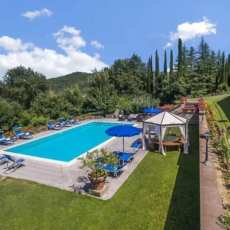 Vila Palazzo Rosadi By Posarellivillas *