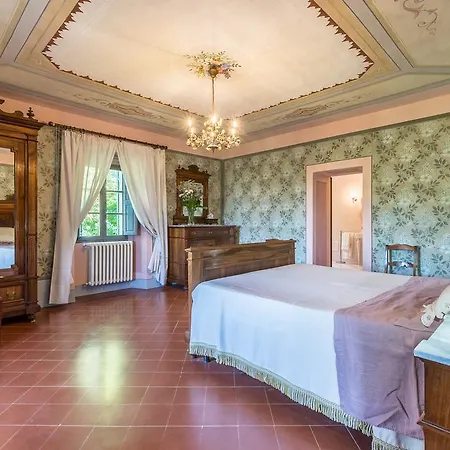 Villa Palazzo Rosadi By Posarellivillas