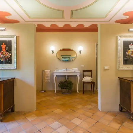 Villa Palazzo Rosadi By Posarellivillas