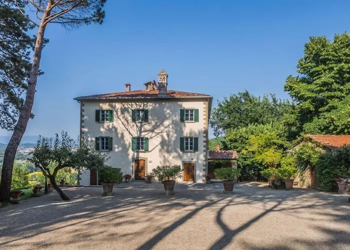 Villa Palazzo Rosadi By Posarellivillas