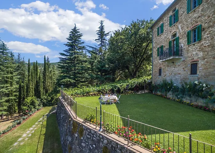 Villa Palazzo Rosadi By Posarellivillas