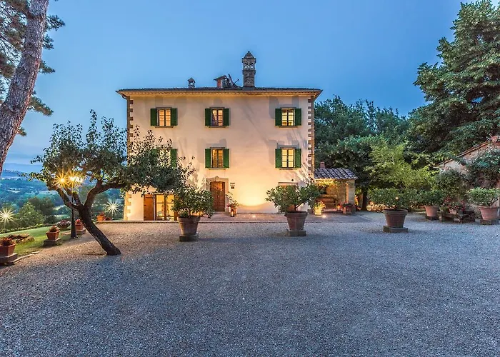 Villa Palazzo Rosadi By Posarellivillas