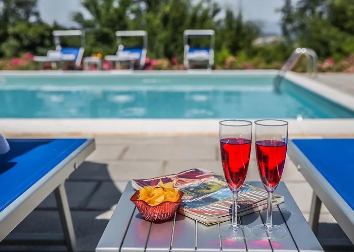 Villa Palazzo Rosadi By Posarellivillas *